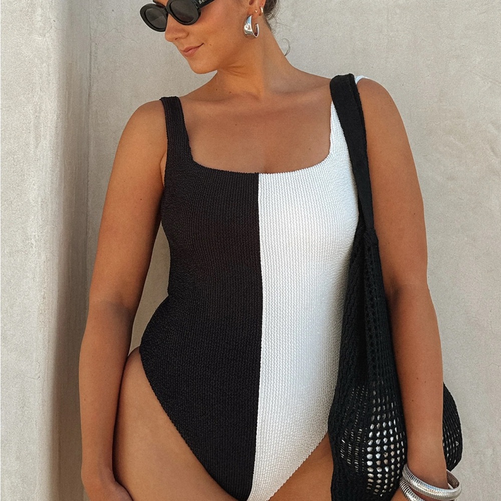 Show Me Your MuMu The scrunch One Piece